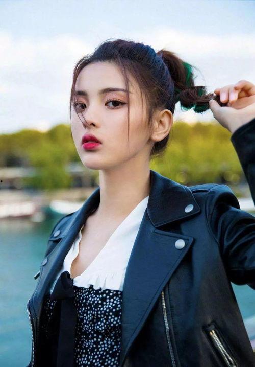 女配在娱乐圈吃瓜的小说,娱乐圈女配的瓜田奇遇记